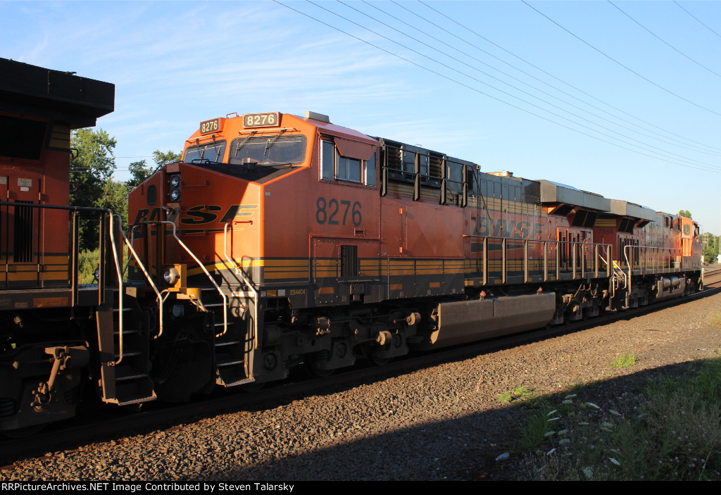 BNSF 8276